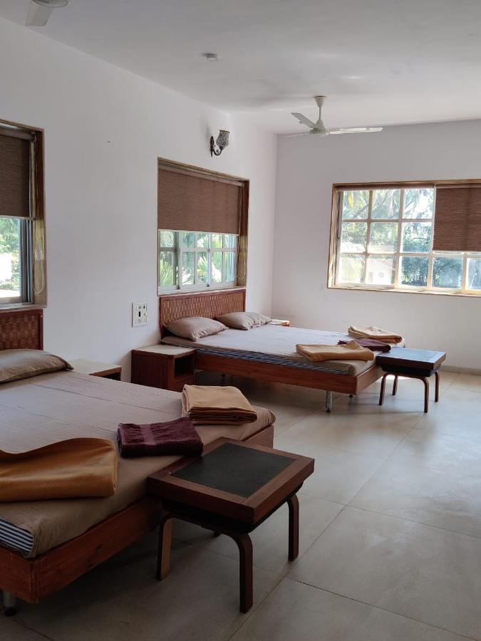 White House Beach Resort, Nagaon Ngoại thất bức ảnh