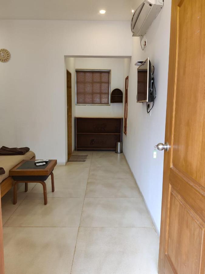 White House Beach Resort, Nagaon Ngoại thất bức ảnh