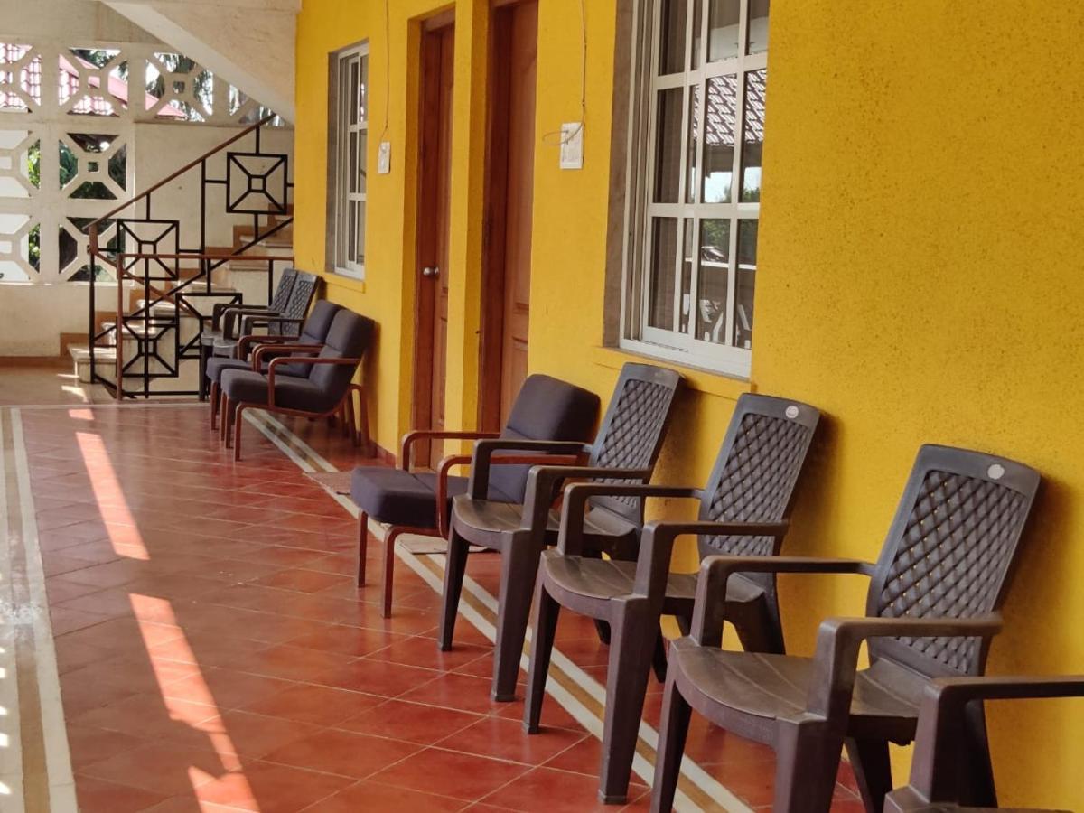White House Beach Resort, Nagaon Ngoại thất bức ảnh
