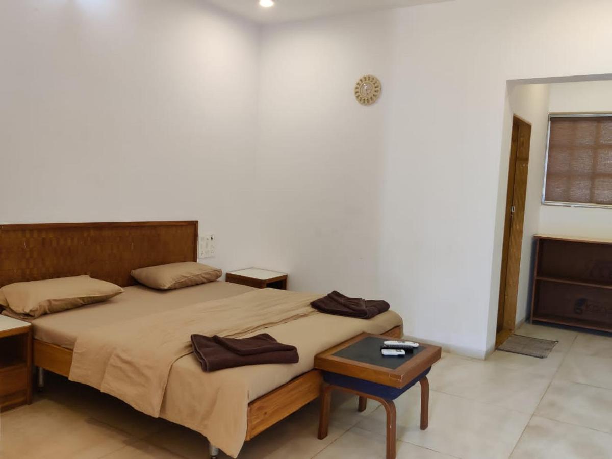 White House Beach Resort, Nagaon Ngoại thất bức ảnh