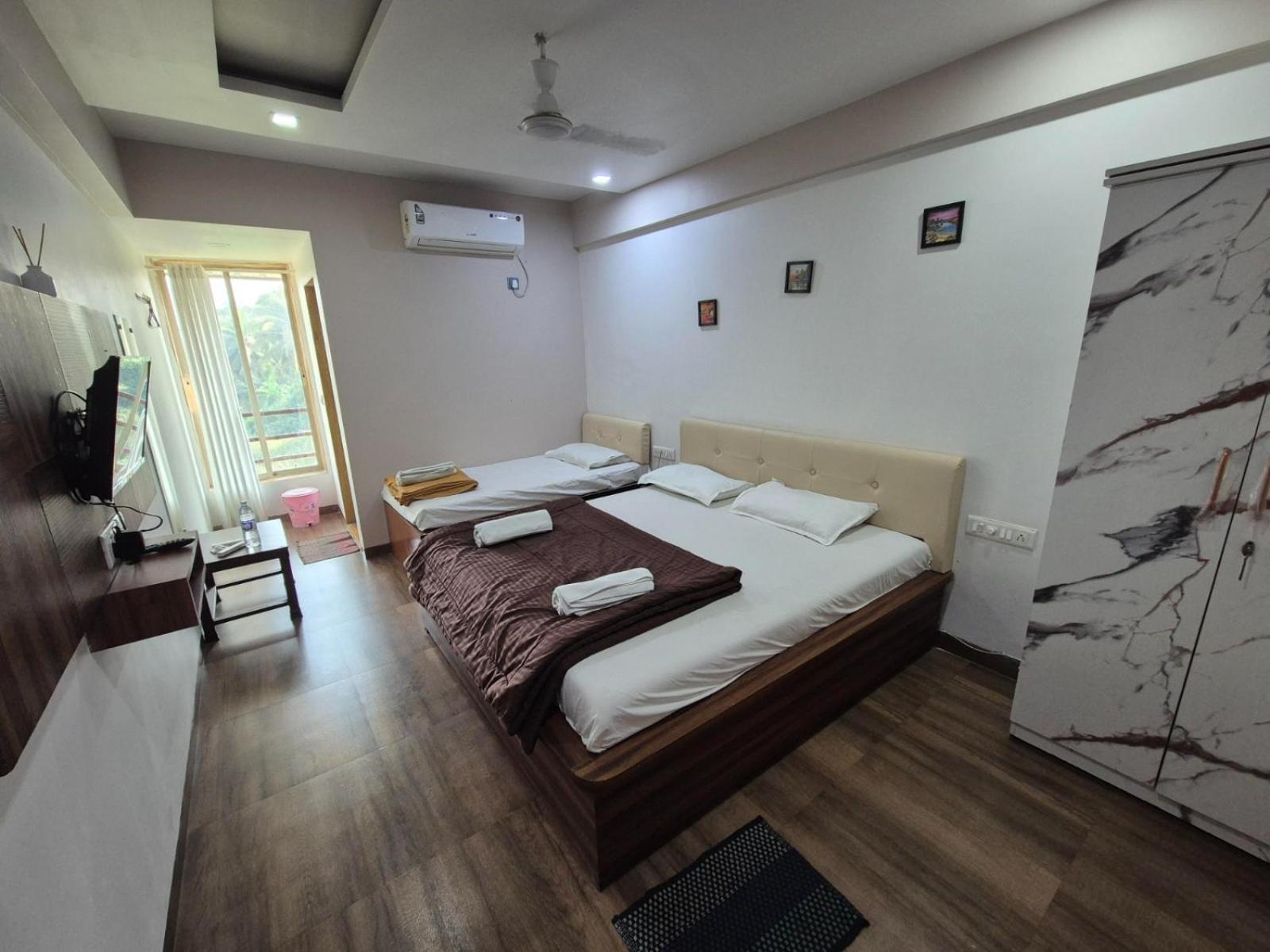White House Beach Resort, Nagaon Ngoại thất bức ảnh