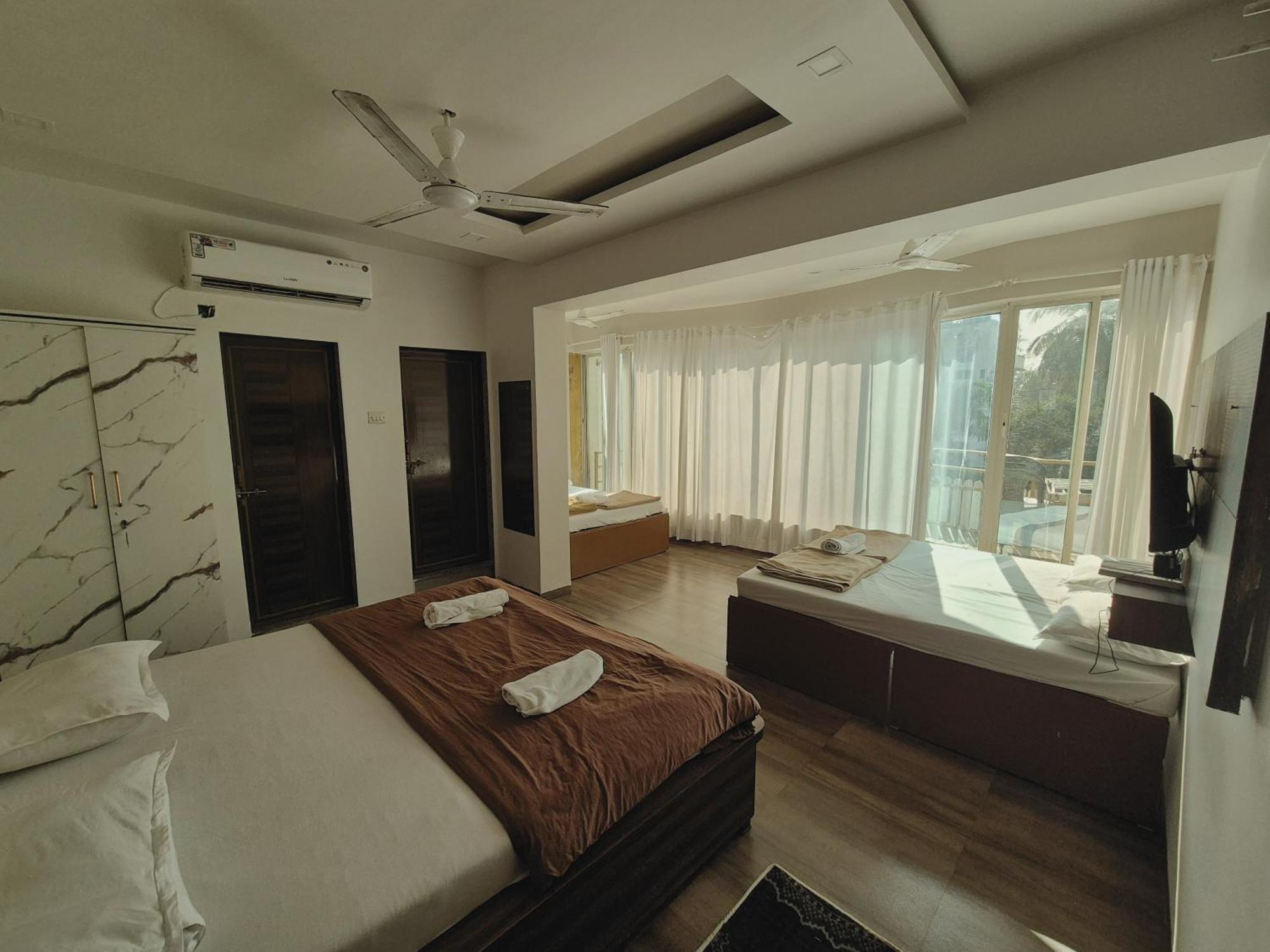 White House Beach Resort, Nagaon Ngoại thất bức ảnh